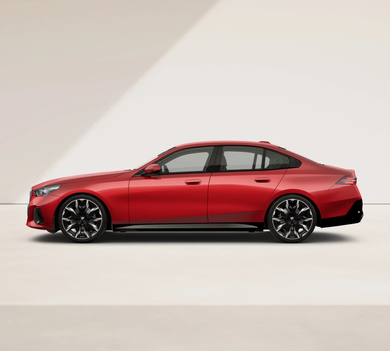 BMW 5 Series — thumbnail 6