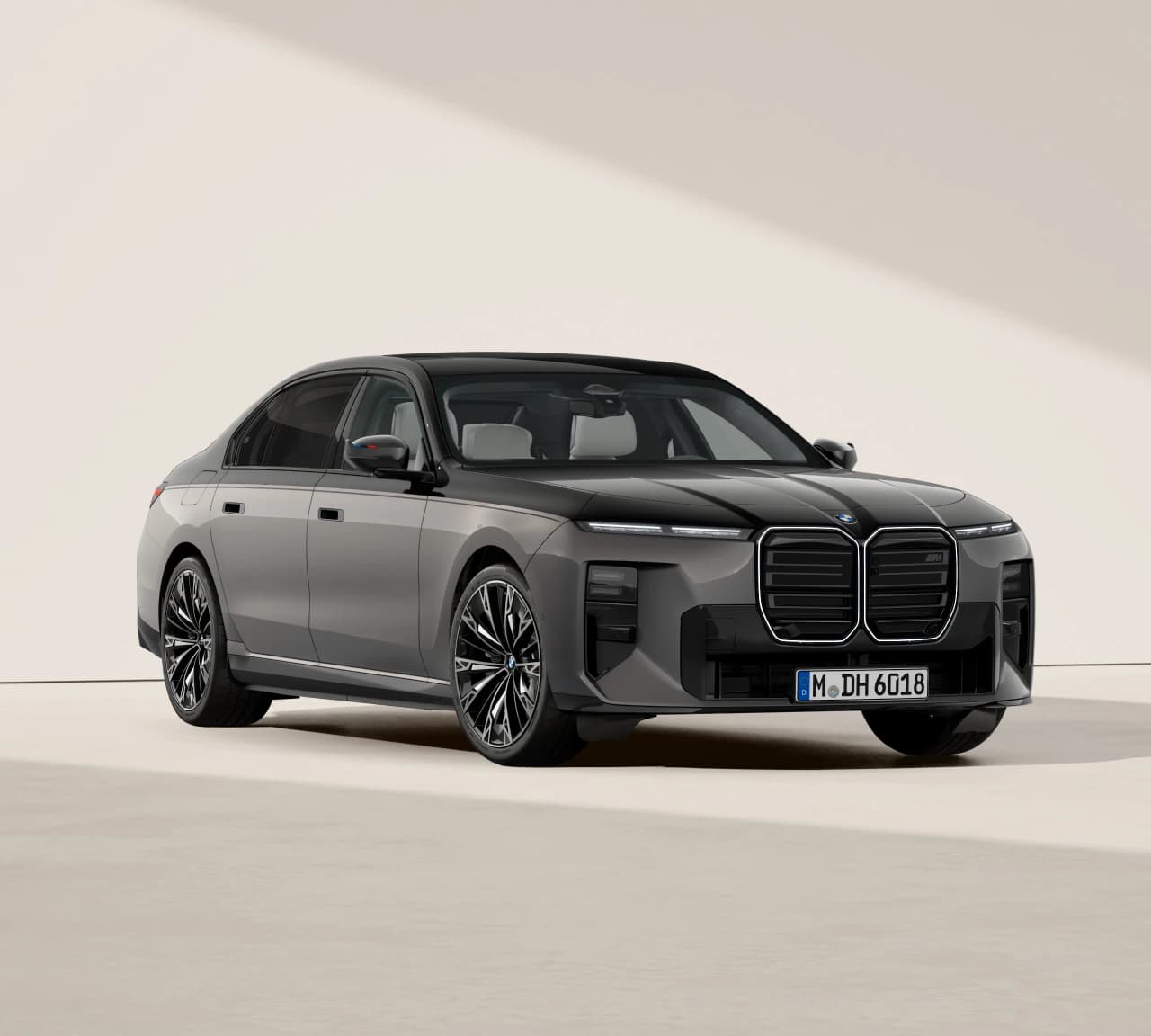 BMW 7 Series — thumbnail 2
