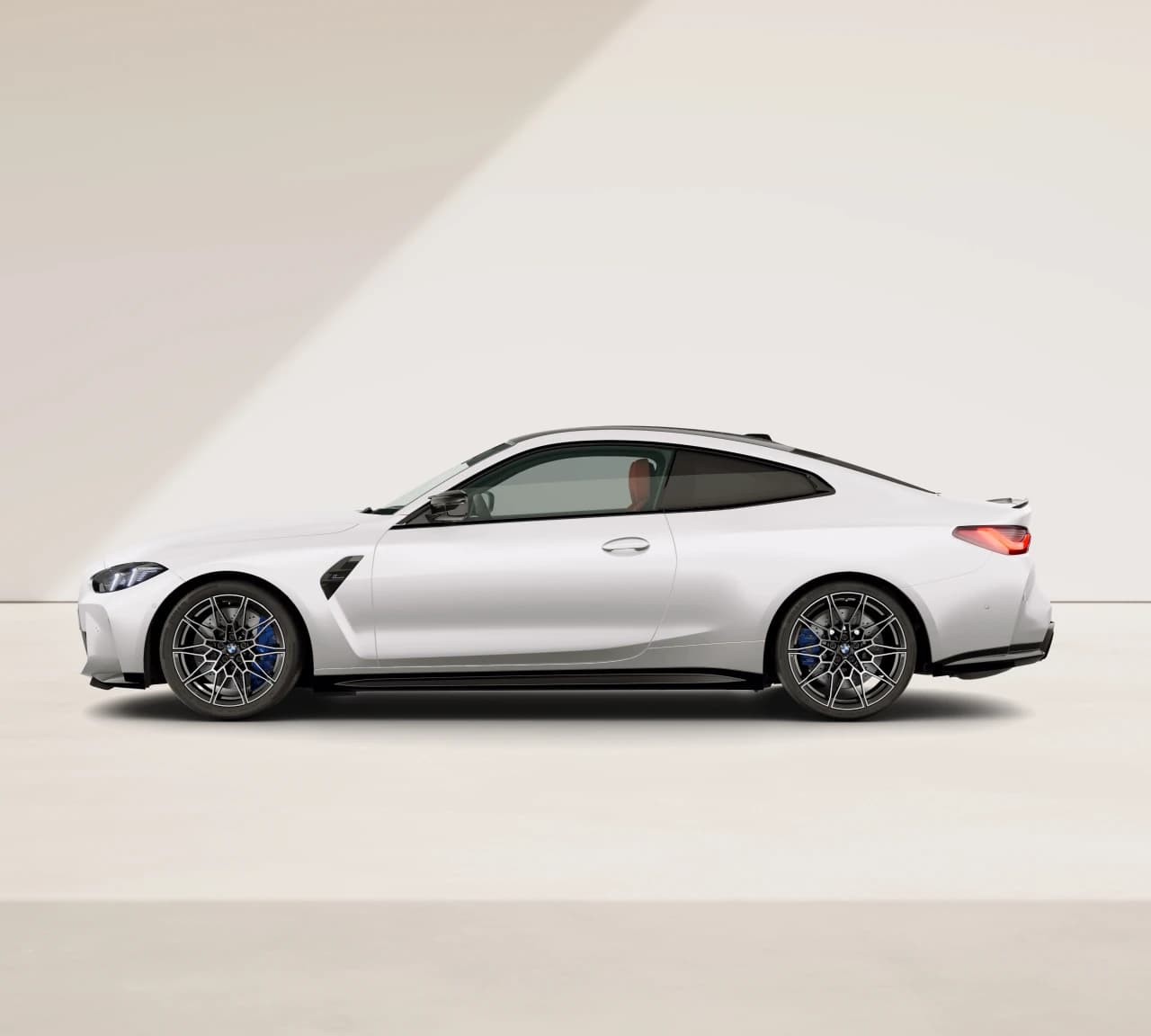BMW M4 Competition — thumbnail 6