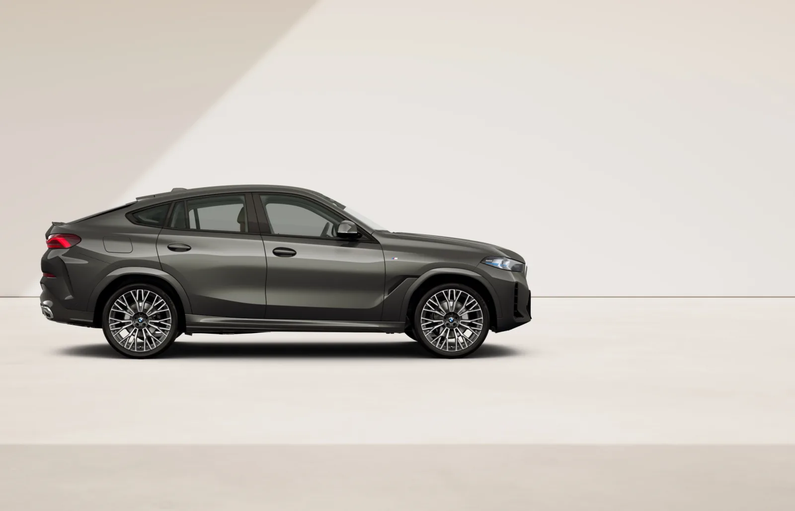 BMW X6 — thumbnail 4